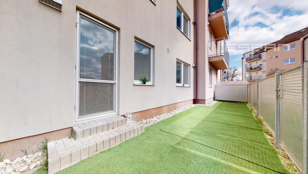 3 izbový byt v novostavbe s predzáhradkou a parkovaním