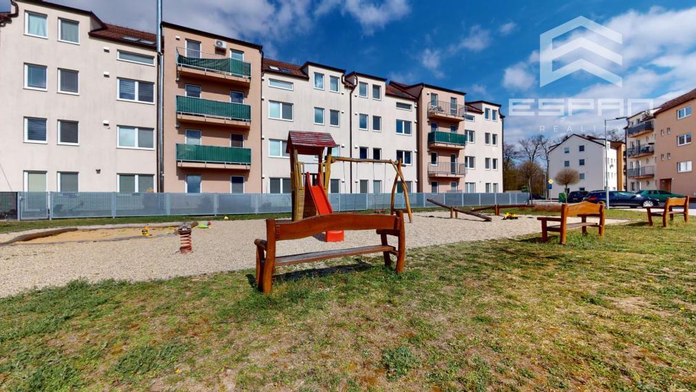 3 izbový byt v novostavbe s predzáhradkou a parkovaním