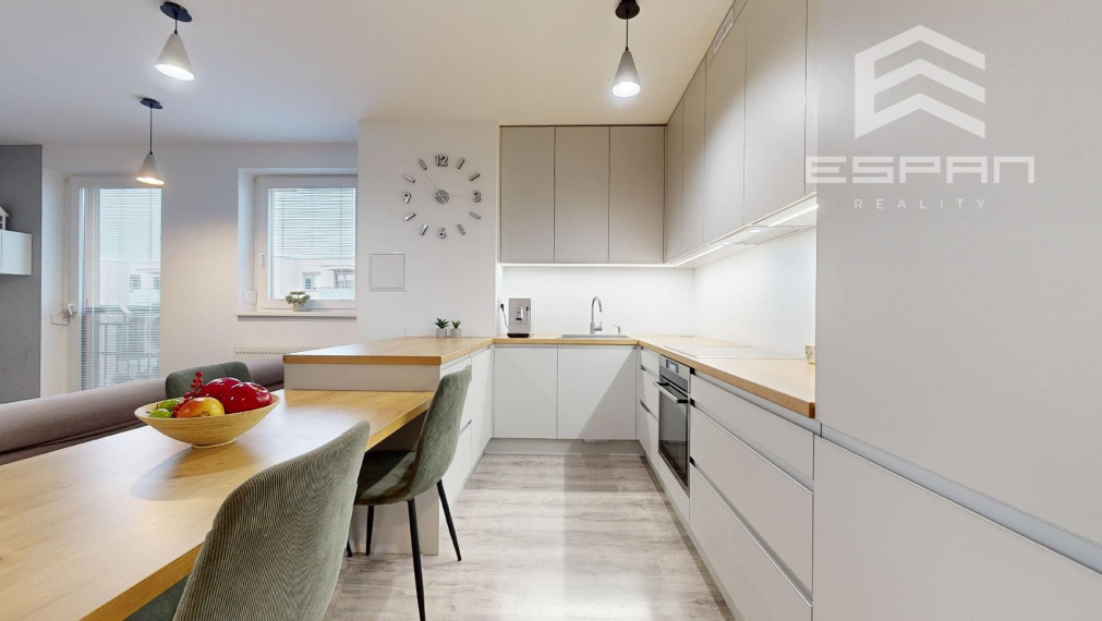 Moderný 3 izbový byt s dvoma balkónmi v obľúbenom projekte Zipava