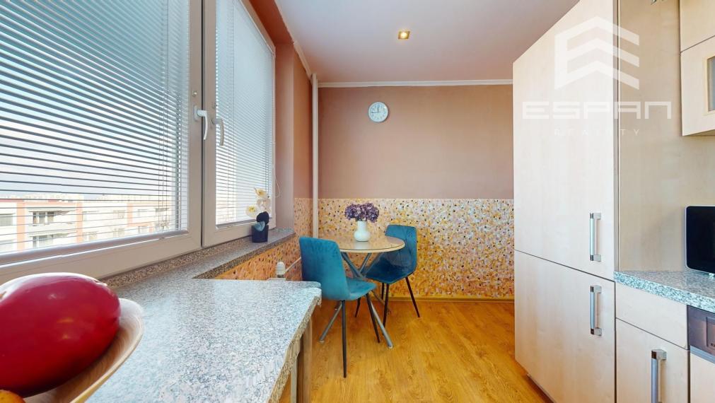 NA PREDAJ: Priestranný 3 izbový byt priamo v CENTRE mesta Malacky!!