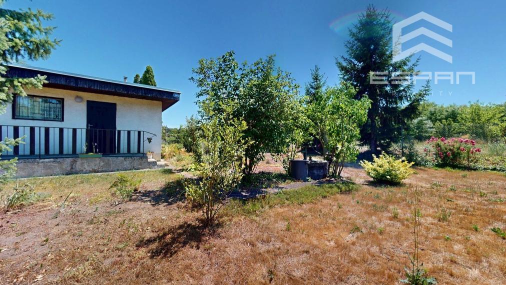 NA PREDAJ: Murovaná záhradá chatka v záhradkarskej oblasti Nad Výhonom/Malacky