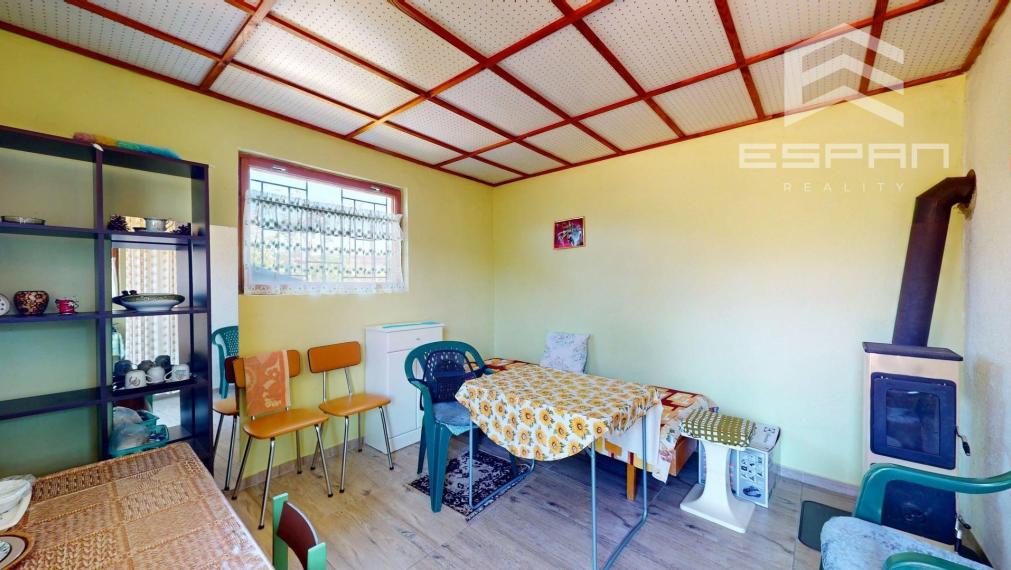 NA PREDAJ: Murovaná záhradá chatka v záhradkarskej oblasti Nad Výhonom/Malacky