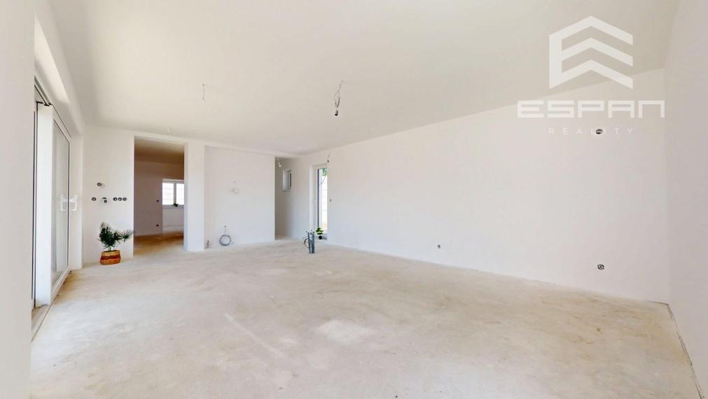 Novostavba 5 izb. rodinného domu s premyslenou dispozíciou v pokojnej lokalite v obci Kostolište