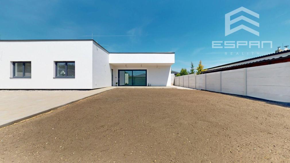 Novostavba 5 izb. rodinného domu s premyslenou dispozíciou v pokojnej lokalite v obci Kostolište