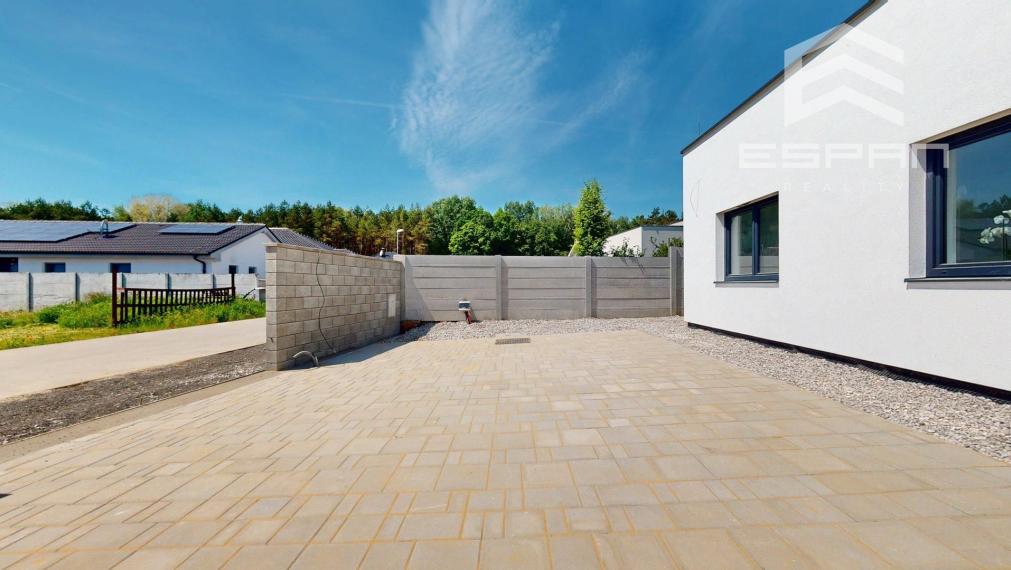 Novostavba 5 izb. rodinného domu s premyslenou dispozíciou v pokojnej lokalite v obci Kostolište