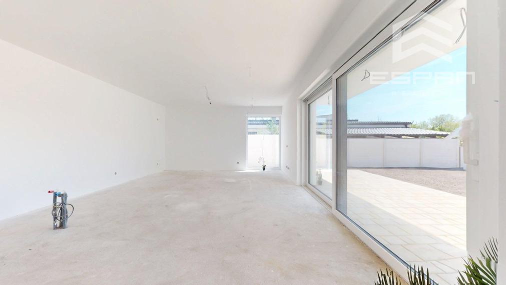 Novostavba 5 izb. rodinného domu s premyslenou dispozíciou v pokojnej lokalite v obci Kostolište