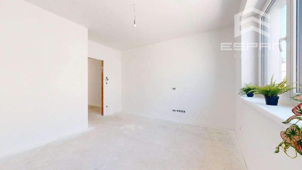 Novostavba 5 izb. rodinného domu s premyslenou dispozíciou v pokojnej lokalite v obci Kostolište