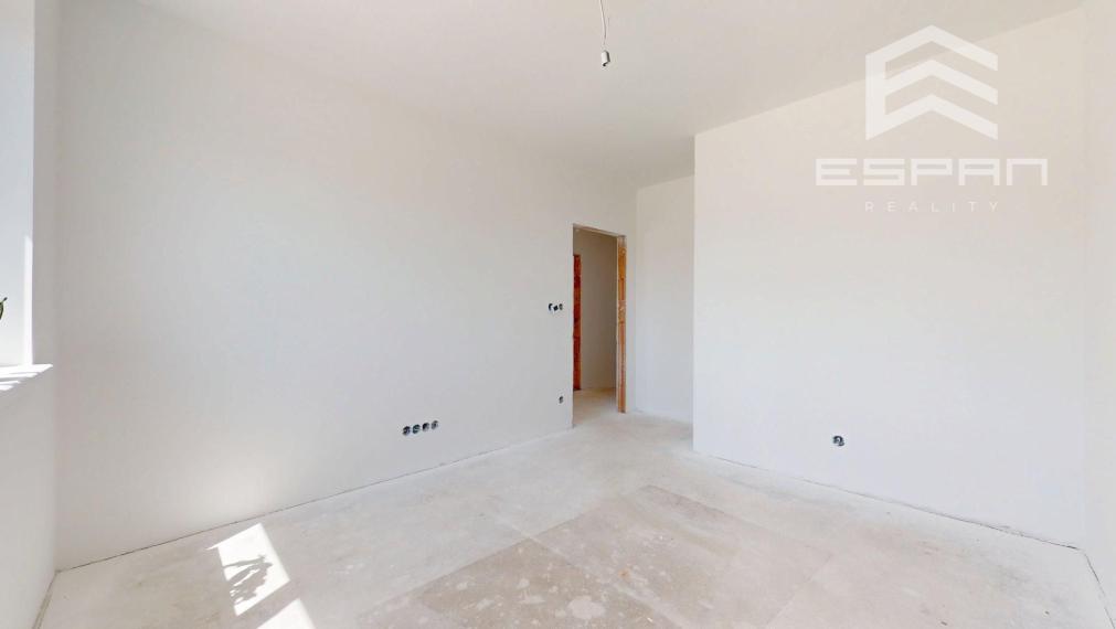 Novostavba 5 izb. rodinného domu s premyslenou dispozíciou v pokojnej lokalite v obci Kostolište