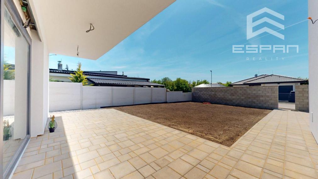 Novostavba 5 izb. rodinného domu s premyslenou dispozíciou v pokojnej lokalite v obci Kostolište