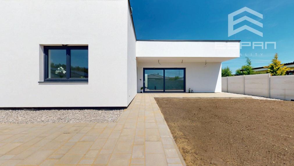 Novostavba 5 izb. rodinného domu s premyslenou dispozíciou v pokojnej lokalite v obci Kostolište