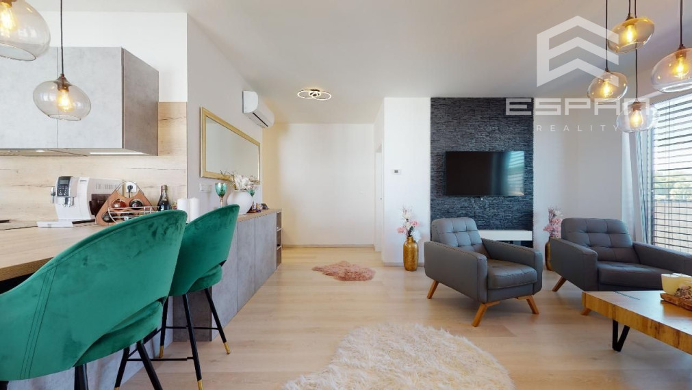 **NA PRENÁJOM: Exkluzívny 2 izbový byt s parkovaním v Kostolišti!!