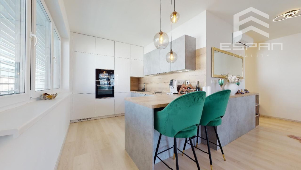 **NA PRENÁJOM: Exkluzívny 2 izbový byt s parkovaním v Kostolišti!!