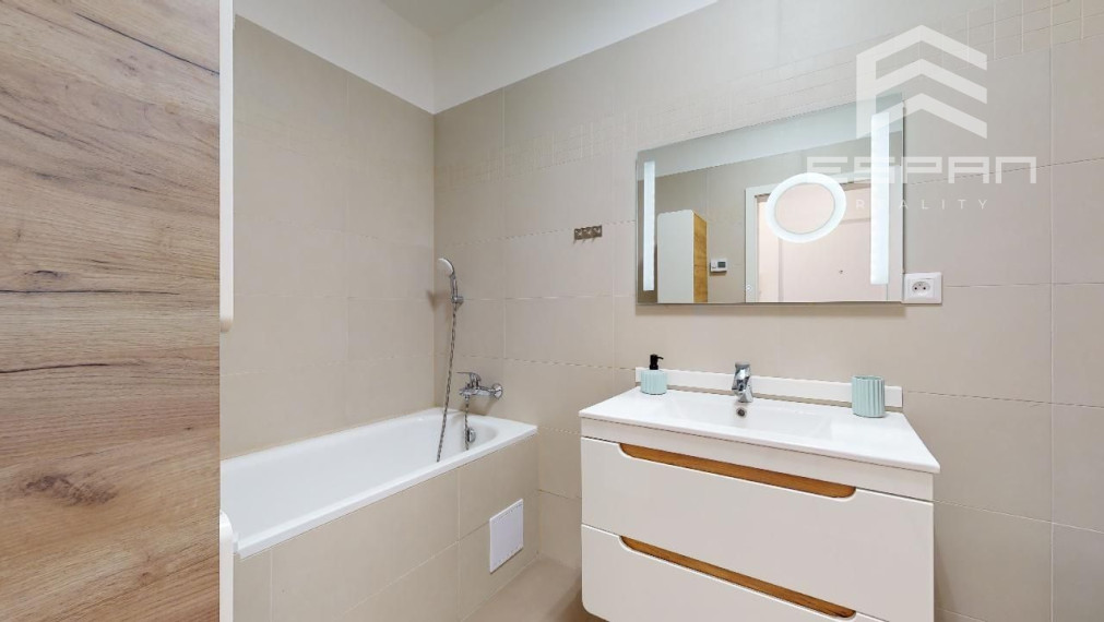 **NA PRENÁJOM: Exkluzívny 2 izbový byt s parkovaním v Kostolišti!!