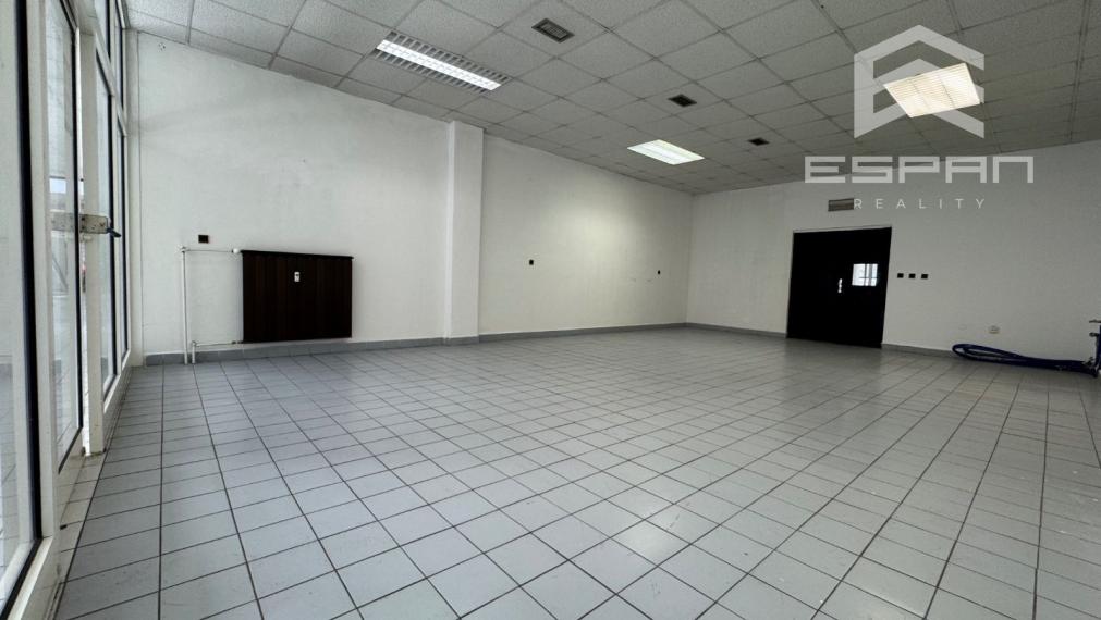 NA PRENÁJOM: Obchodný/kancelársky priestor o výmere 75 m2 na ul. Záhorácka v Malackách