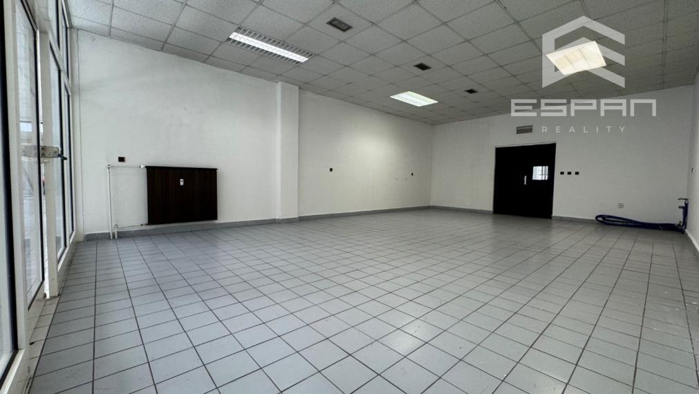 NA PRENÁJOM: Obchodný/kancelársky priestor o výmere 75 m2 na ul. Záhorácka v Malackách