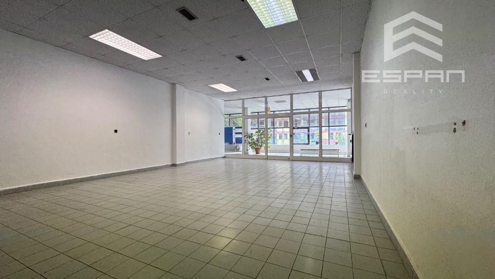 NA PRENÁJOM: Obchodný/kancelársky priestor o výmere 75 m2 na ul. Záhorácka v Malackách