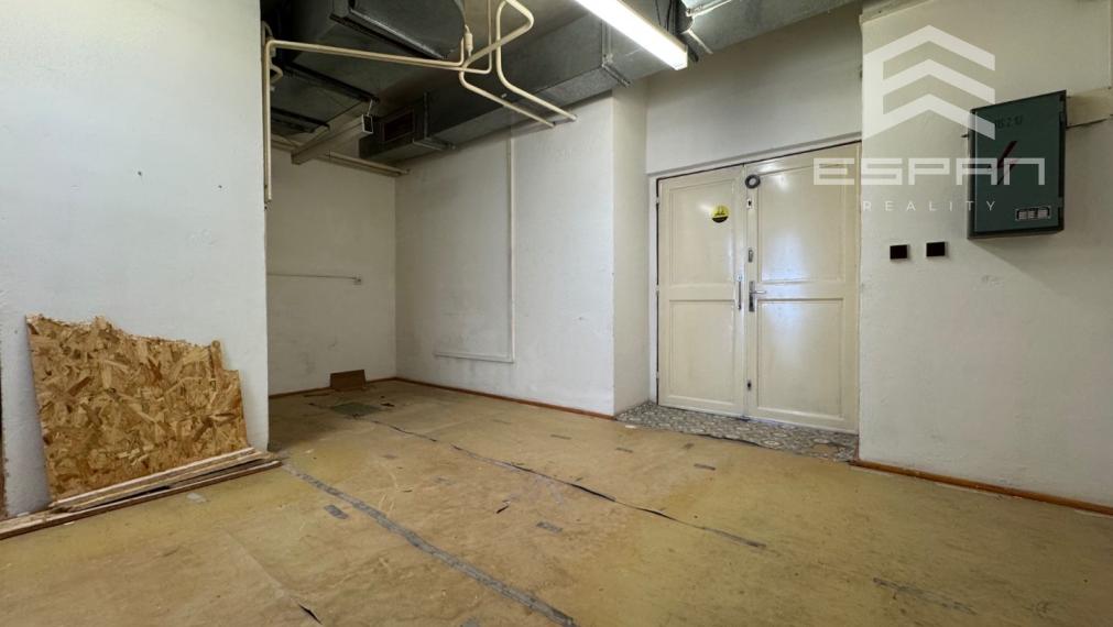 NA PRENÁJOM: Obchodný/kancelársky priestor o výmere 75 m2 na ul. Záhorácka v Malackách