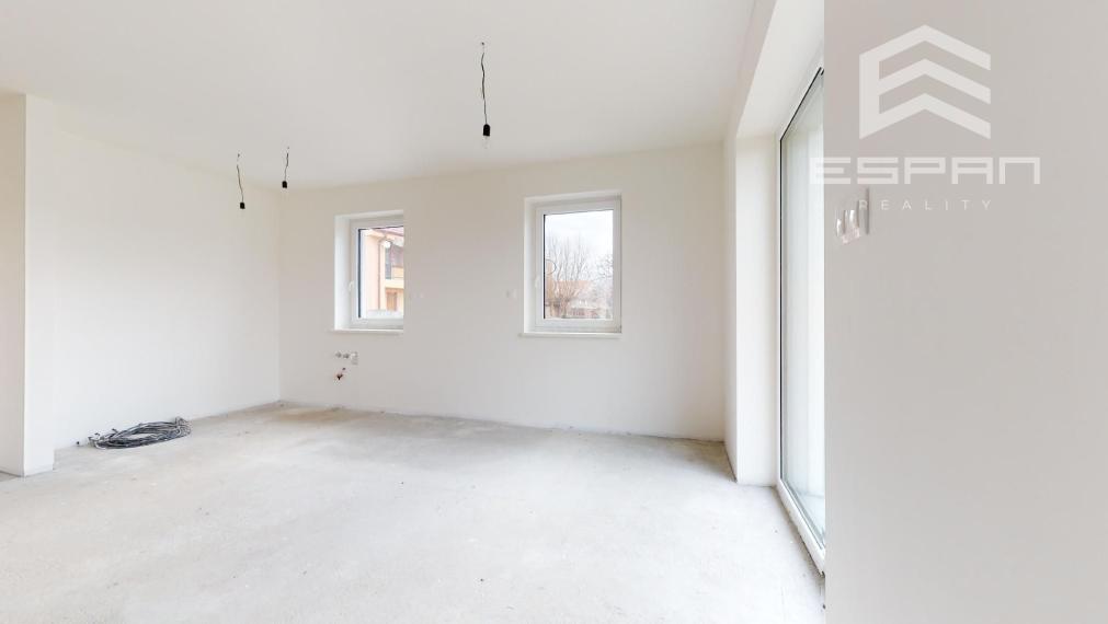 SKOLAUDOVANÝ 4 izb. rodinný bungalov s praktickou dispozíciou v obci Jablonové len 25 min od BA!!