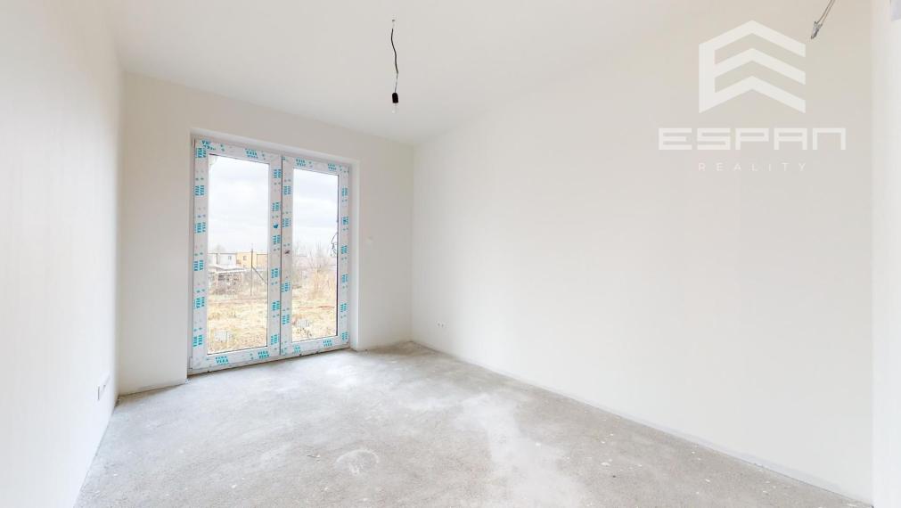 SKOLAUDOVANÝ 4 izb. rodinný bungalov s praktickou dispozíciou v obci Jablonové len 25 min od BA!!