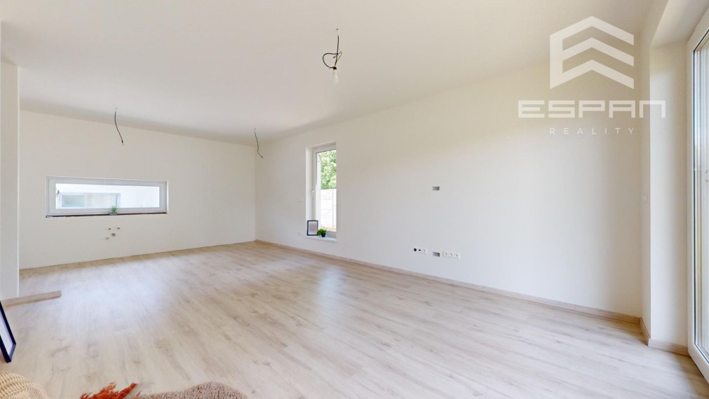 NOVOSTAVBA: 4 izb. rodinný bungalov vyhotovený v ŠTANDARDE v obci Sekule!!