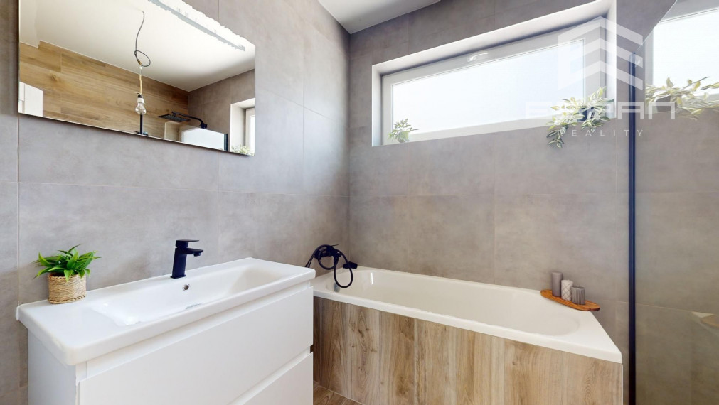 NOVOSTAVBA: 4 izb. rodinný bungalov vyhotovený v ŠTANDARDE v obci Sekule!!