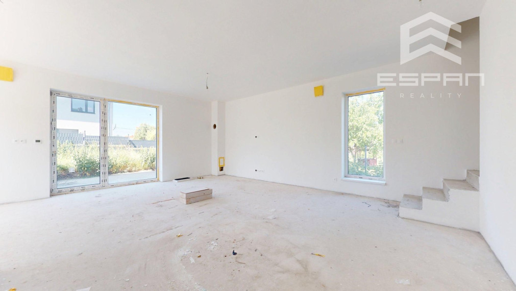 Skolaudovaný 4 izb. rodinný dom v dvojdome so záhradkou/Plavecký Mikuláš!!