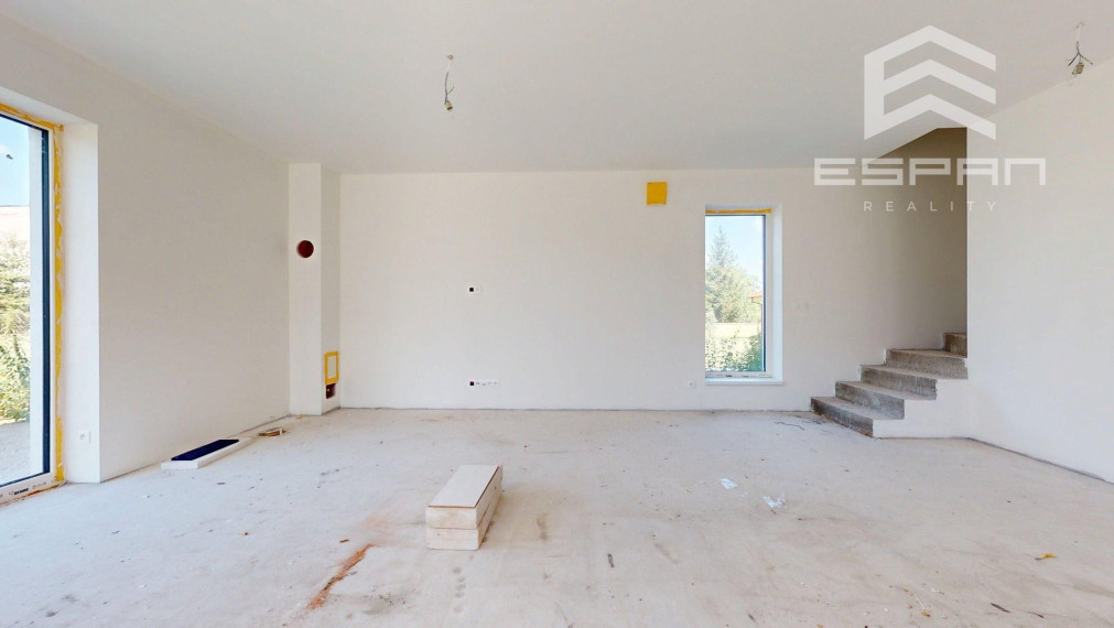 Skolaudovaný 4 izb. rodinný dom v dvojdome so záhradkou/Plavecký Mikuláš!!