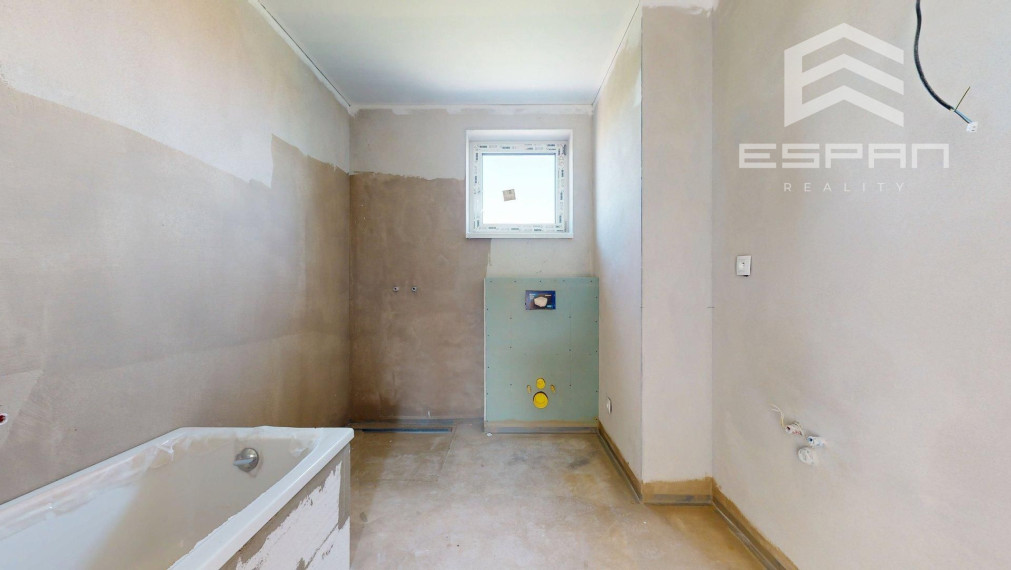 Skolaudovaný 4 izb. rodinný dom v dvojdome so záhradkou/Plavecký Mikuláš!!