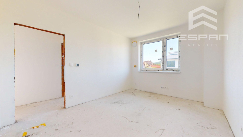 Skolaudovaný 4 izb. rodinný dom v dvojdome so záhradkou/Plavecký Mikuláš!!