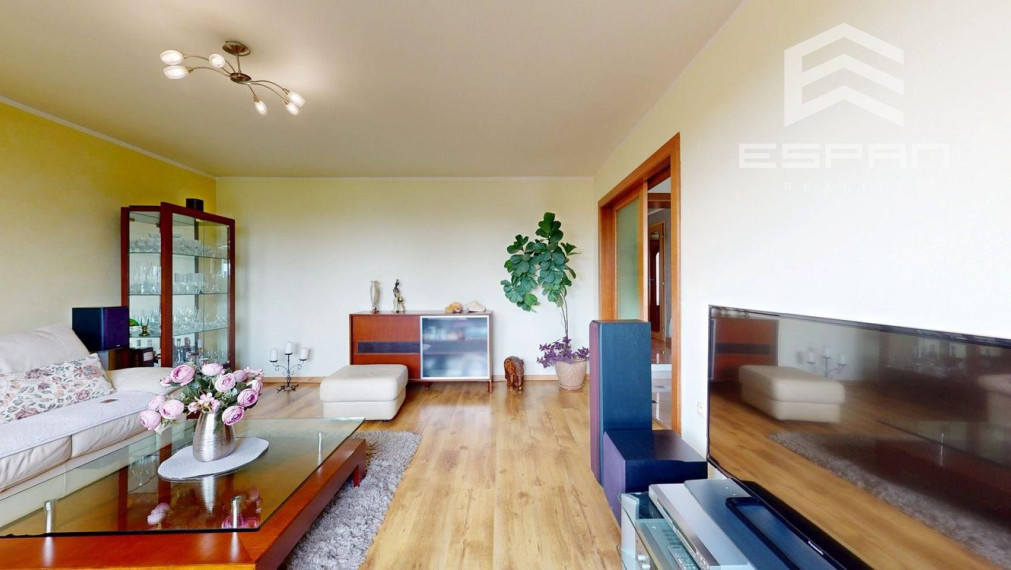 Rodinný dom s charizmou a úžasnou záhradou, vhodný aj pre viacgeneračné bývanie