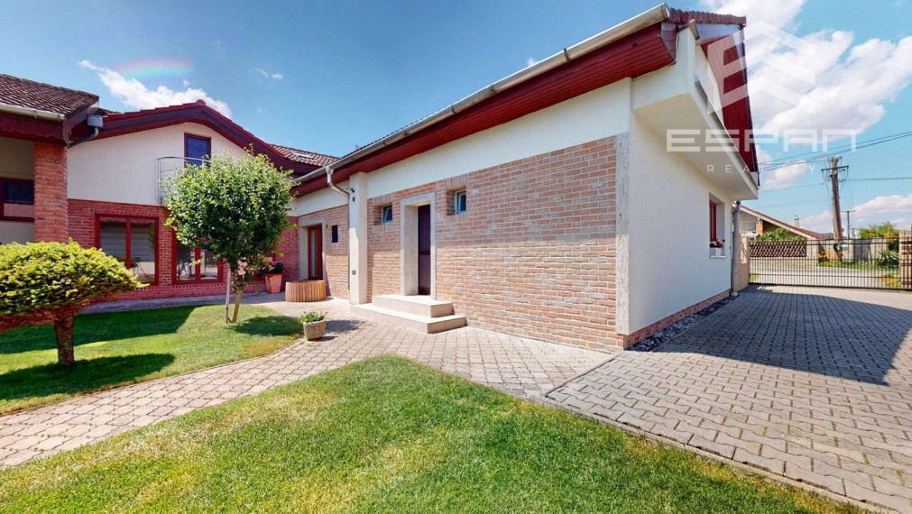 Rodinný dom s charizmou a úžasnou záhradou, vhodný aj pre viacgeneračné bývanie