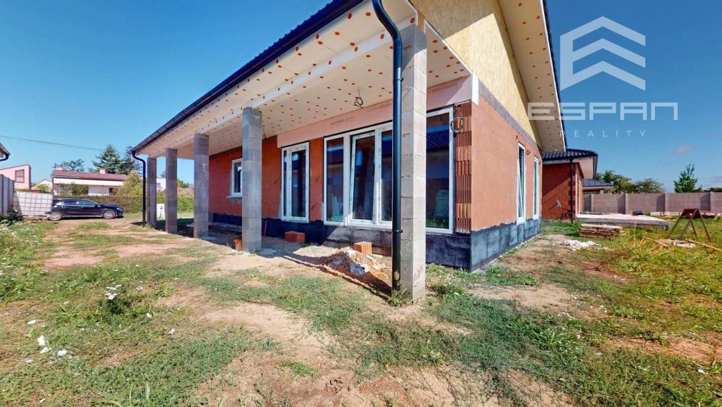 !REZERVOVANÉ!: 4 izb. rodinný dom s praktickou dispozíciou/Sekule