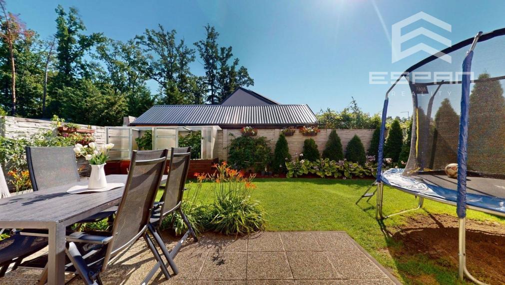 Rodinný dom v príjemnej lokalite, Píniova alej