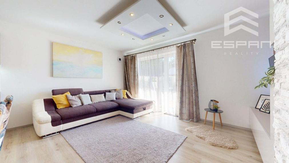 Rodinný dom v príjemnej lokalite, Píniova alej