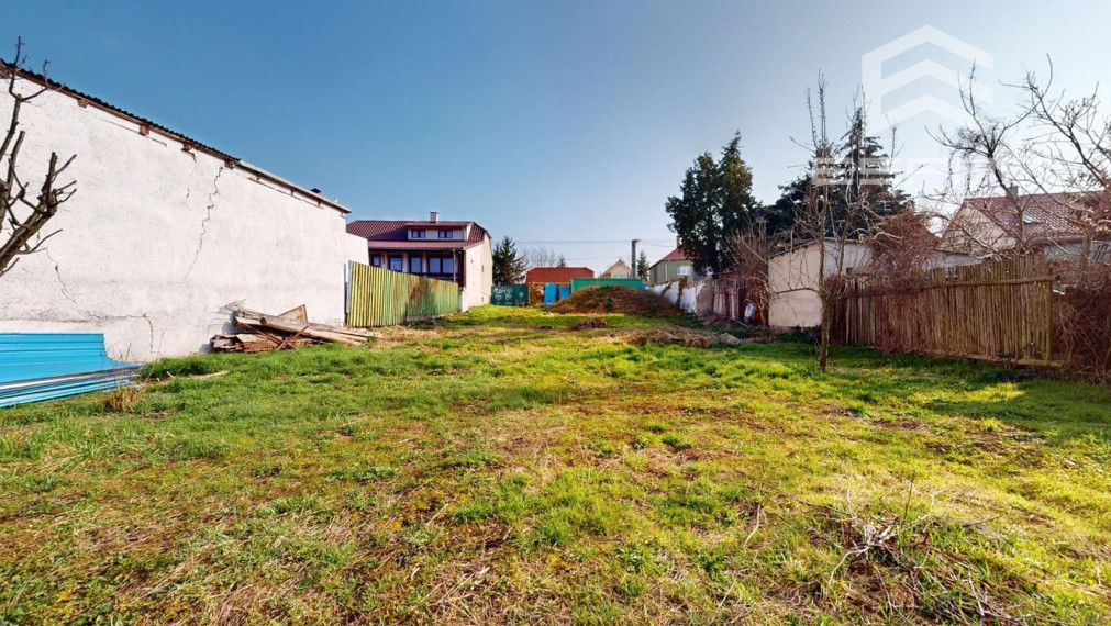 Predaj stavebného pozemku o výmere 697 m2 na ul. Duklianskych hrdinov v Malackách