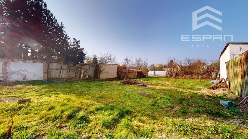 Predaj stavebného pozemku o výmere 697 m2 na ul. Duklianskych hrdinov v Malackách