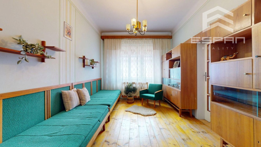 !!REZERVOVANÝ!! Dvojpodlažný rodinný dom v obci Lozorno