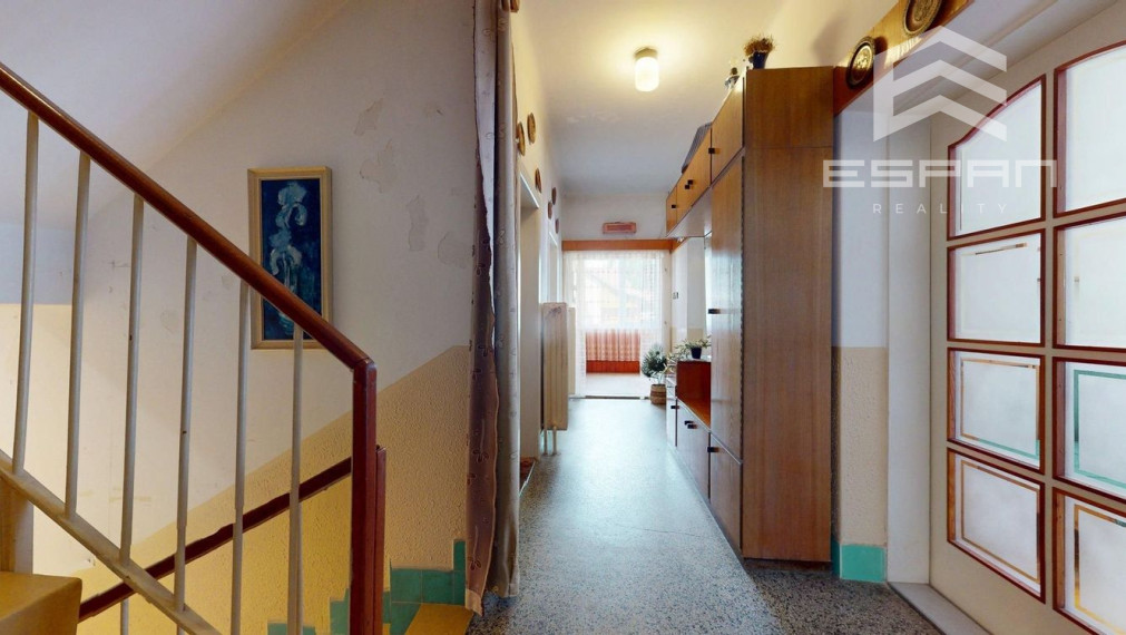 !!REZERVOVANÝ!! Dvojpodlažný rodinný dom v obci Lozorno