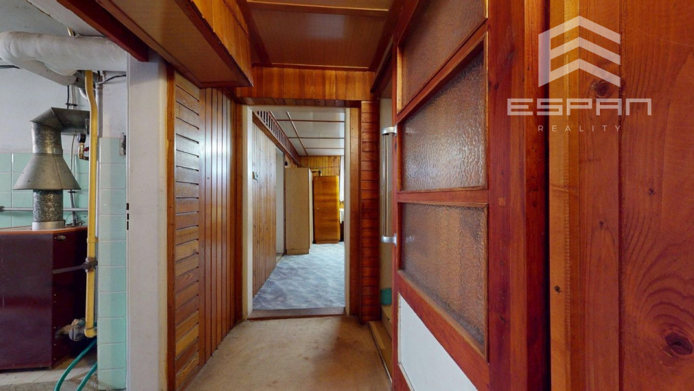 !!REZERVOVANÝ!! Dvojpodlažný rodinný dom v obci Lozorno