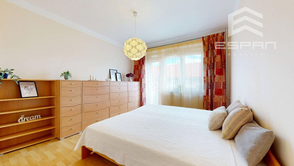 Kompletne zariadený 2 izbový byt v blízkosti Račianskeho mýta, Sibírska ul.