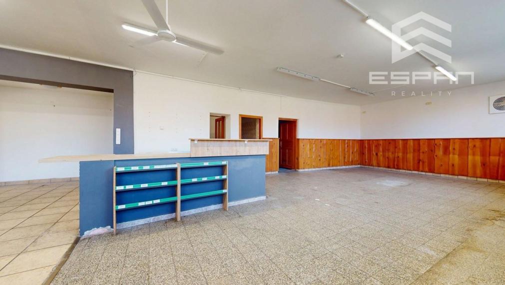 Prevádzka vhodná ako potraviny al. pre gastro účel, alebo iná prevádzka v obci Veľké Leváre, okr. MALACKY!!