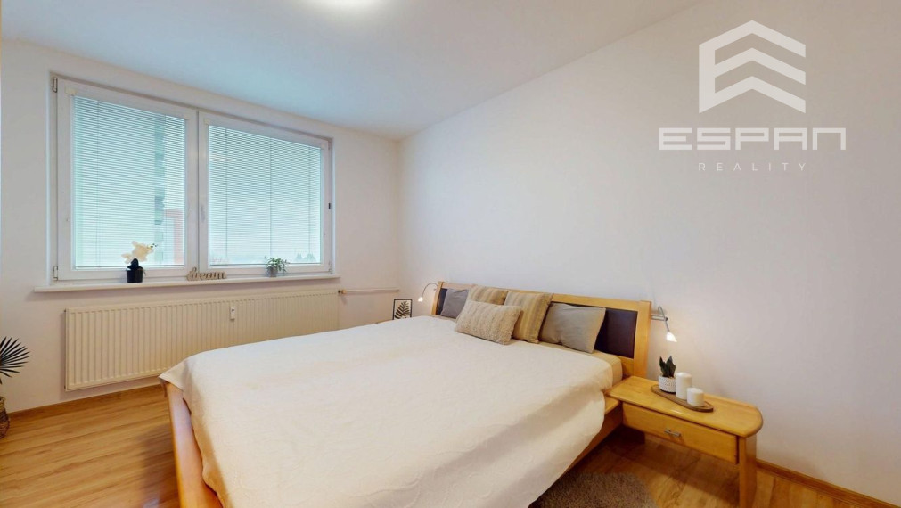 Priestranný slnečný 3 izbový byt po kompletnej rekonštrukcii, Klokočina