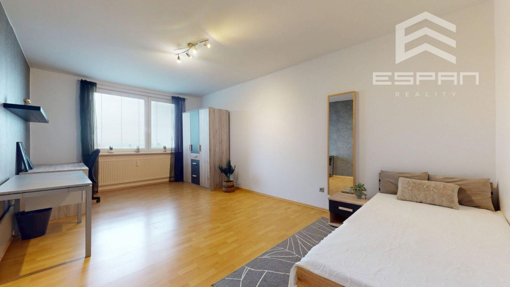 Priestranný slnečný 3 izbový byt po kompletnej rekonštrukcii, Klokočina