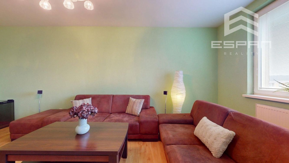 Priestranný slnečný 3 izbový byt po kompletnej rekonštrukcii, Klokočina