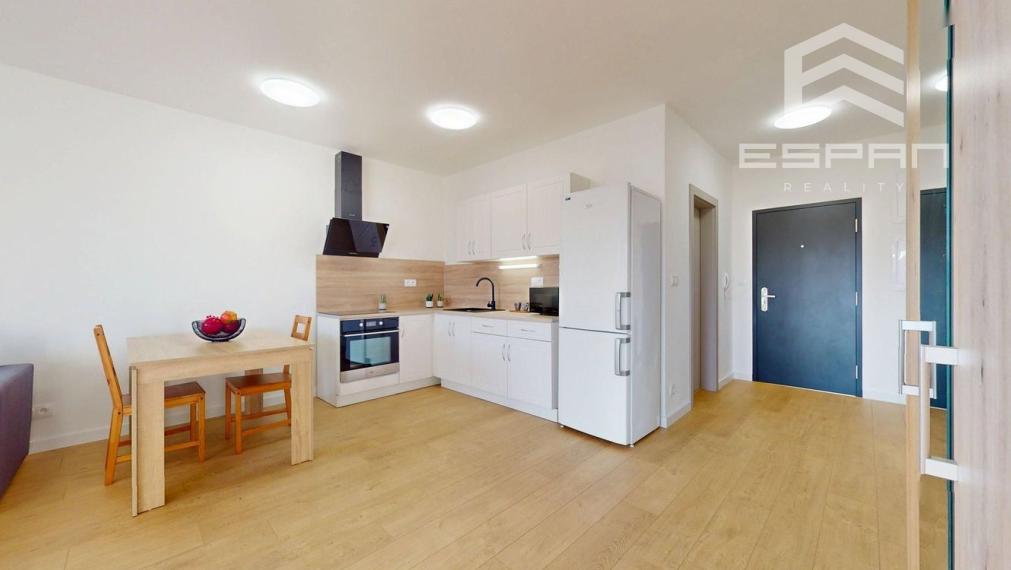 Kompletne zariadený 1i byt s predzáhradkou, Rohožník