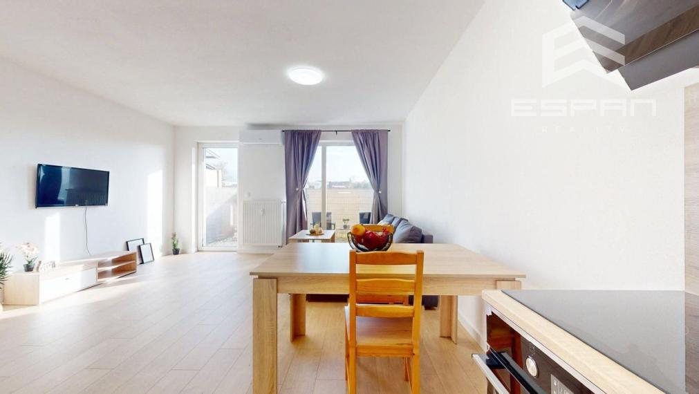 Kompletne zariadený 1i byt s predzáhradkou, Rohožník