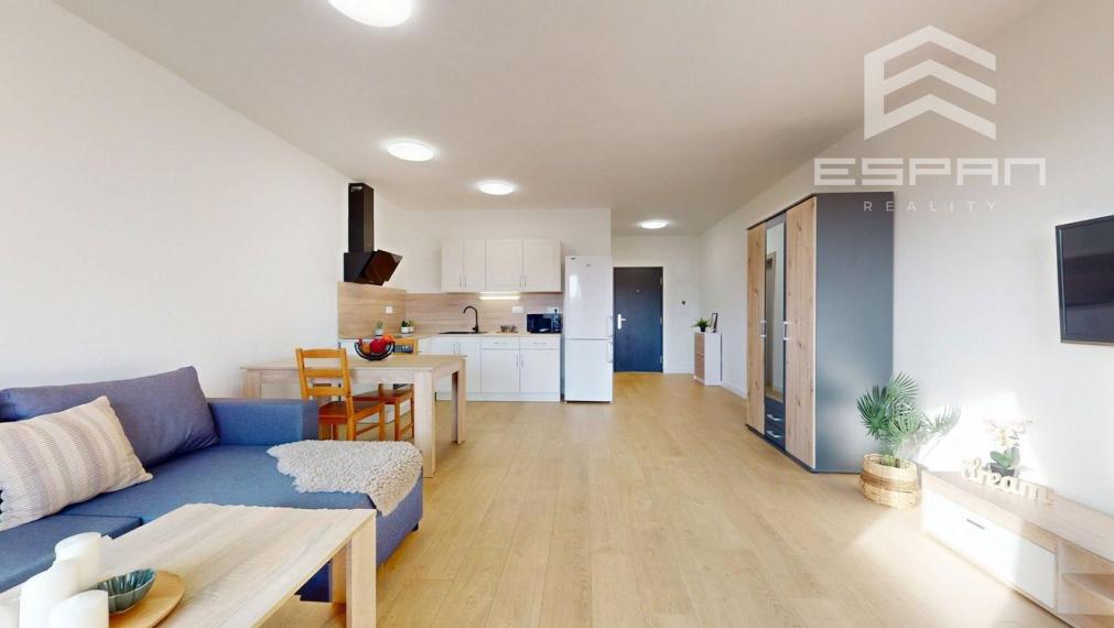 Kompletne zariadený 1i byt s predzáhradkou, Rohožník