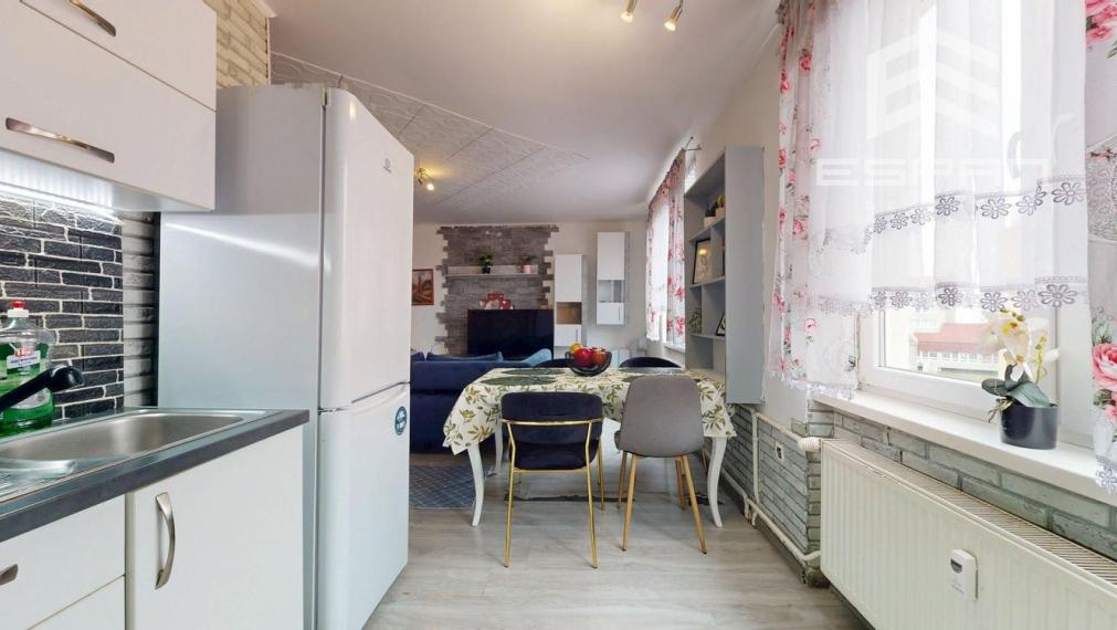 3 izbový byt s balkónom v blízkosti centra aj vlakovej stanice 