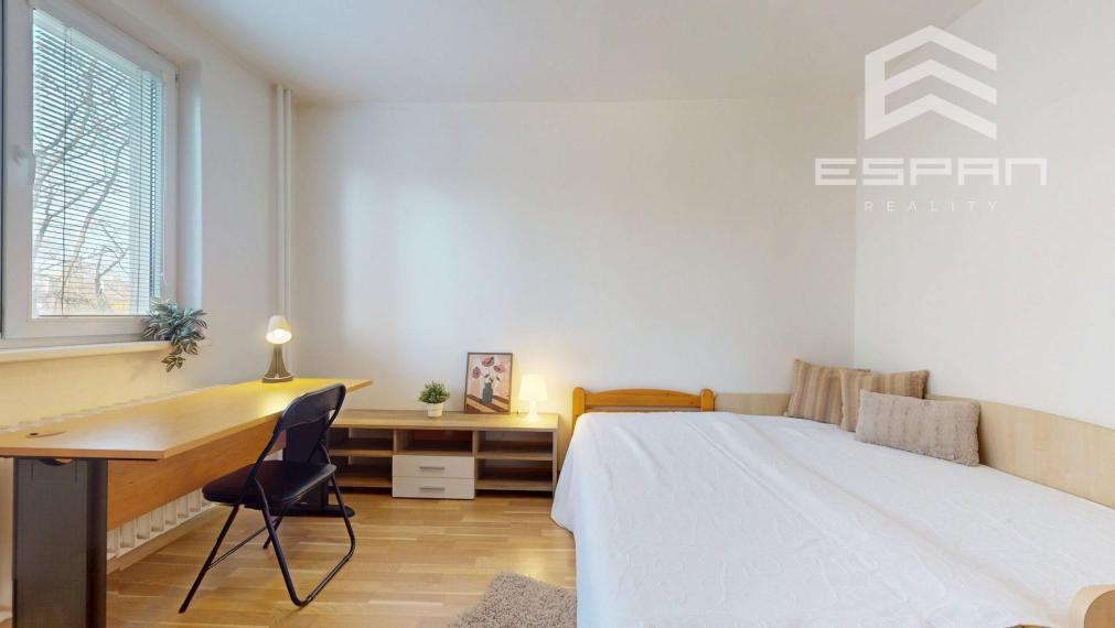 Na prenájom zariadený 2 izbový byt, Exnárova