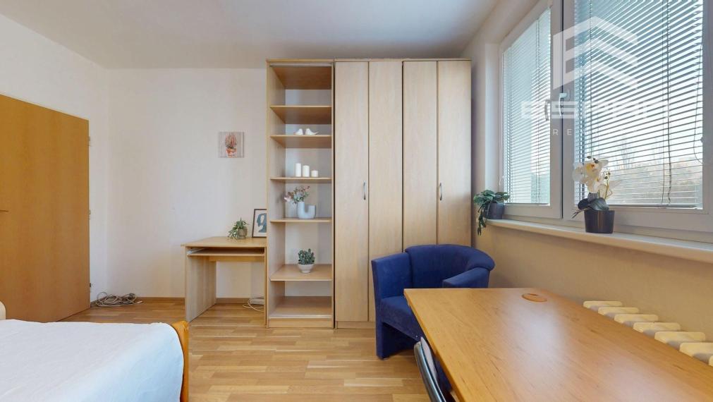 Na prenájom zariadený 2 izbový byt, Exnárova